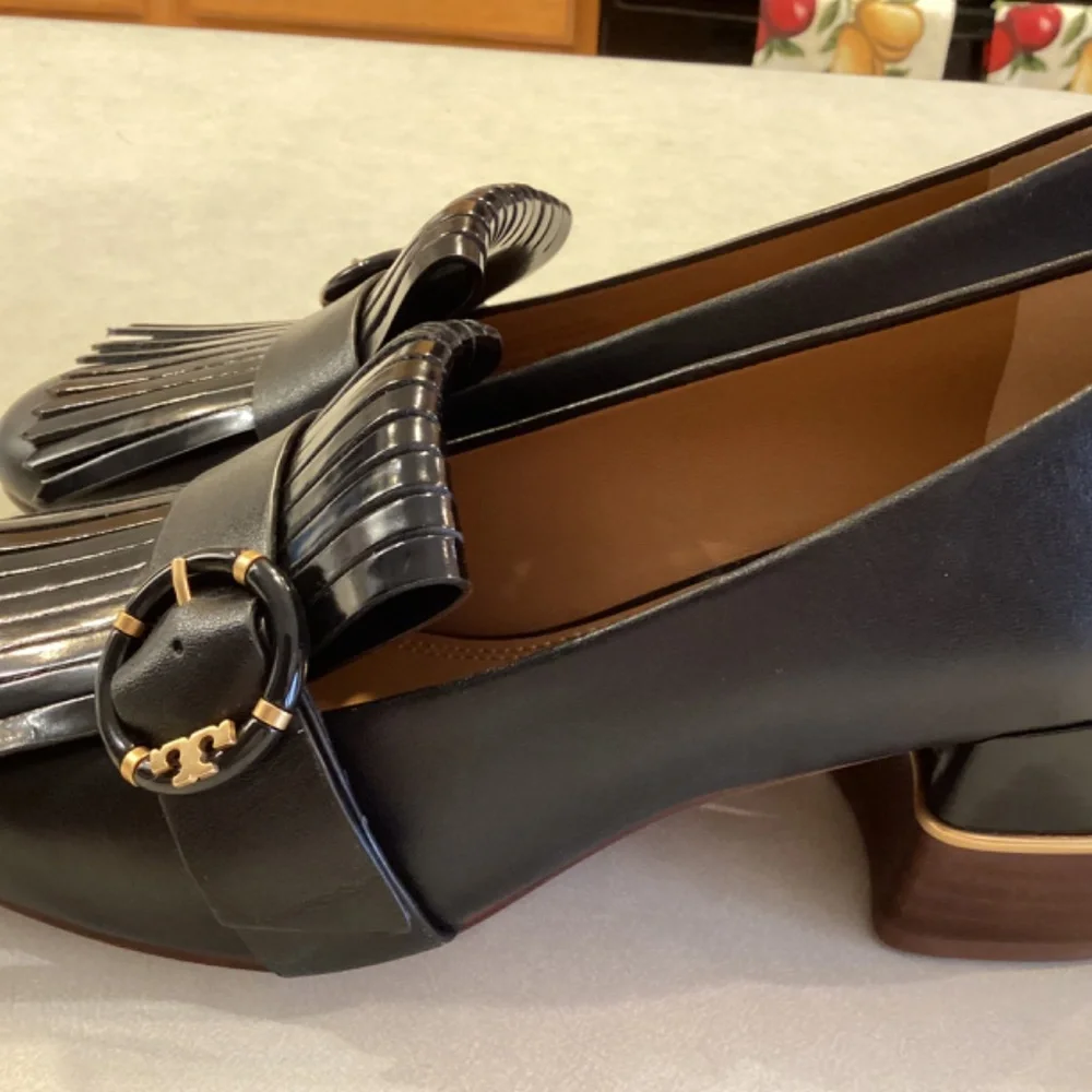 TORY BURCH LEATHER SHOES SIZE 8 - Picture 2 of 10